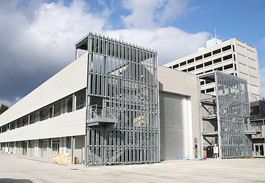 社会環境工学実験棟 写真